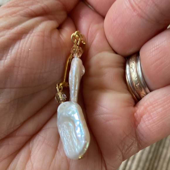 BNWT Rectangular Freshwater Pearl Earrings Hypoallergenic Lever Back…Swarovski - Picture 4 of 4